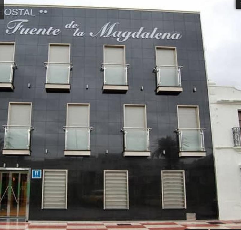 Fuente De La Magdalena Hotel Santa Amalia Exterior photo